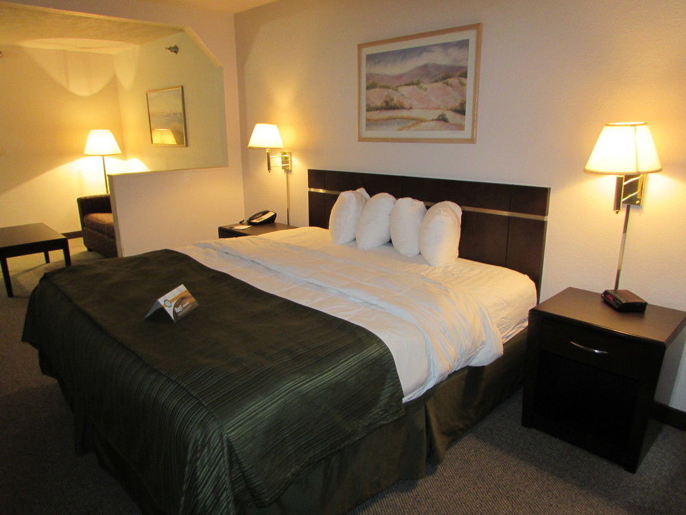 Quality Inn & Suites West Omaha - Ne Linclon Eksteriør billede